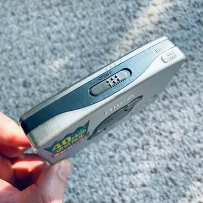 [Rare Full Box] AIWA PX380 Walkman Cassette Player, Awesome Silver ! Working ! image 11
