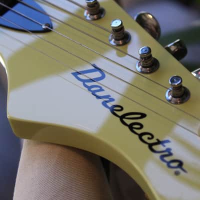 DANELECTRO "67 Dano Yellow and Black" image 6