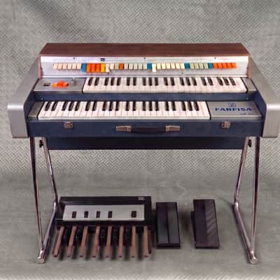 Farfisa VIP-255 49-Key Dual Keyboard Organ β
Farfisa VIP 255 β
Iconic 70s Drawbar Organ β
RARE Vintage from 70s Combo Organ β
Classic 70s Sound β
Cleaned & Fully Checked β
Worldwide Shipping image 1