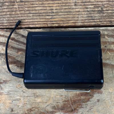 Shure UT UHF Marcad Diversity Wireless Guitar Transmitter and Receiver image 11