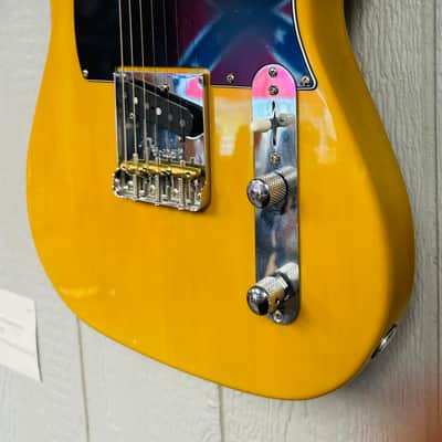 Fender American Professional II Telecaster with Maple Fretboard 2020 - Present - Roasted Pine image 3