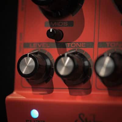 Suhr Thornicus Ian Thornley Signature Fuzz / Octave Fuzz pedal image 5