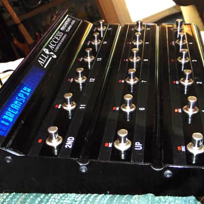 ROCKTRON All Access Limited Edition MIDI Footswitch Switching System Pedal Touring Model Very Good Condition image 4