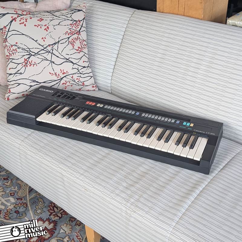 Casio Casiotone CT-370 49-Key Keyboard - Used image 1