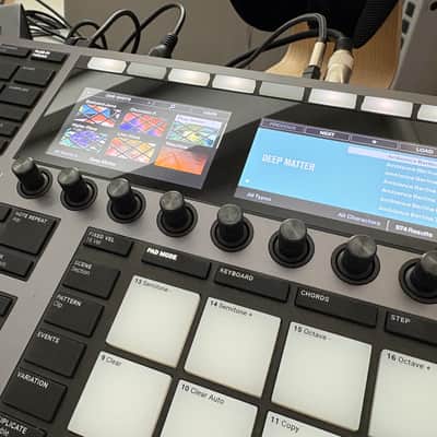 Native Instruments Maschine Plus 2020 - Present - Black image 2