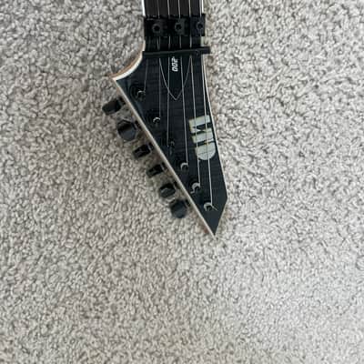 ESP LTD M-200 2025 - See Thru Black image 3