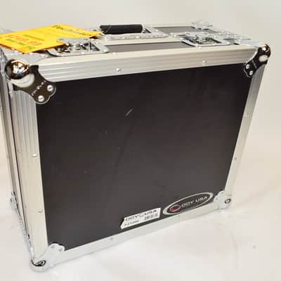 Technics SL-1200M3D Direct-Drive Turntable w/ Odyssey Road Case image 9