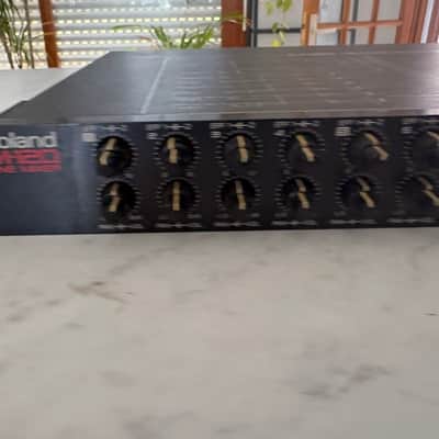 Roland M120 image 2