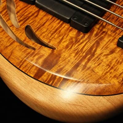 Kenneth Lawrence Instruments Custom Chambered Brase II 5st/34 (Premium Koa Top) image 4