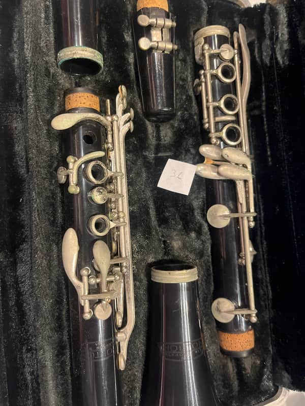 Holton Clarinet image 1