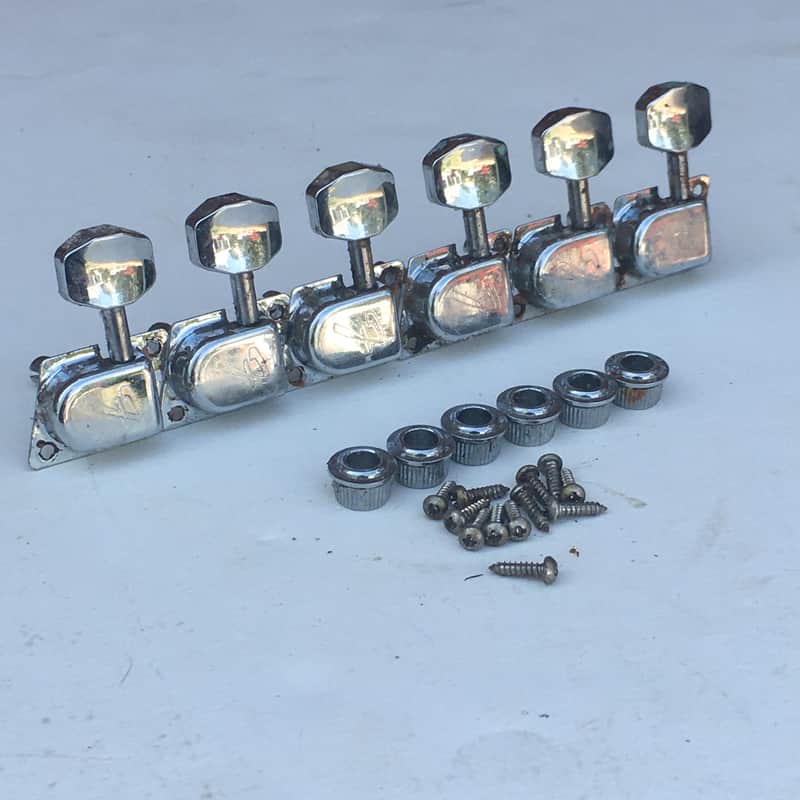 Lefty Fender Fullerton 1970s Reissue Chrome Vintage Spec Left F Tuners Relic 70s image 1