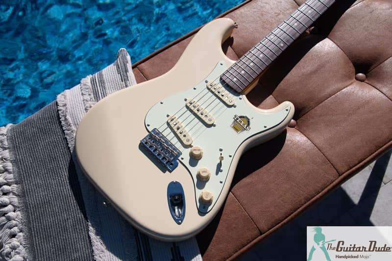 2004 Fender '62 Stratocaster Reissue ST62-70TX - Premium Alder Body & USA Texas Special PU's - Crafted in Japan - CIJ image 1