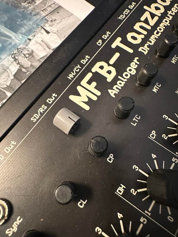 Gray Sound/Chain/CV1/SD/HH/MTV/Select Button Cap for MFB Tanzbar Drum Machine image 1