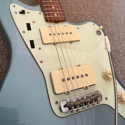 Fender Vintera '60s Jazzmaster 2021 Ice Blue Metallic image 2