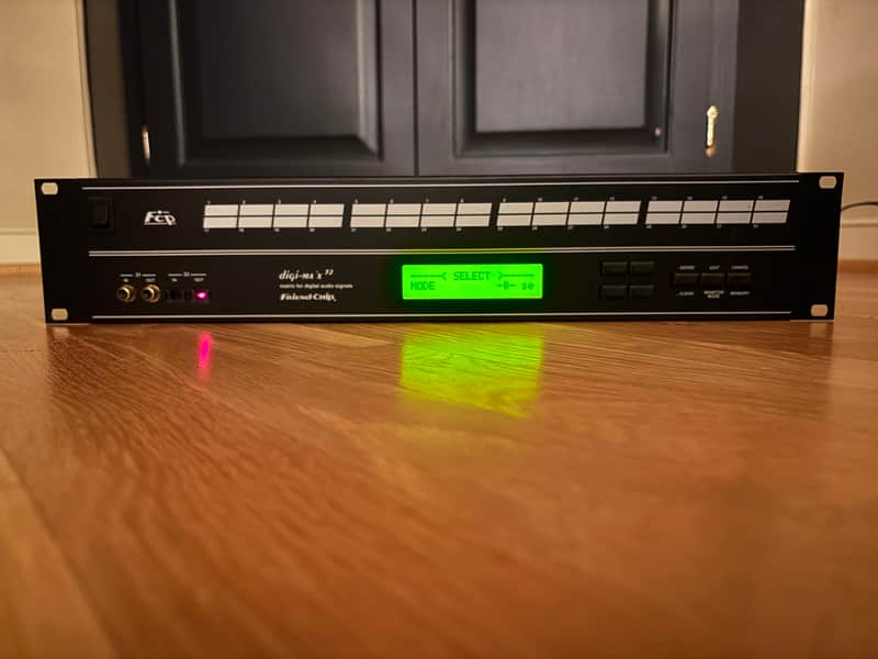 FCP Friendchip Digimax DMX 32 256x256 digital audio matrix switcher image 1