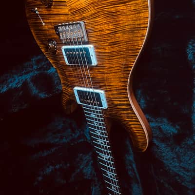 PRS Custom 22 Tremolo 10-Top 2019 - Yellow Tiger image 4