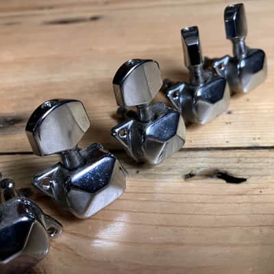 Yamaha Pacifica 012 Chrome Guitar Machine Heads Tuners 6 - in - line image 3