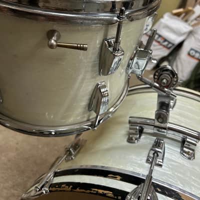 Ludwig Superclassic 1960/63 - White marine pearl image 10
