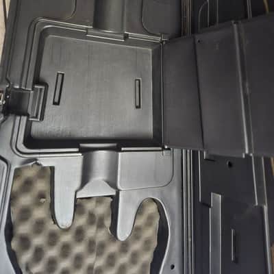 Peavey Vintage USA T-40 Bass Case image 2