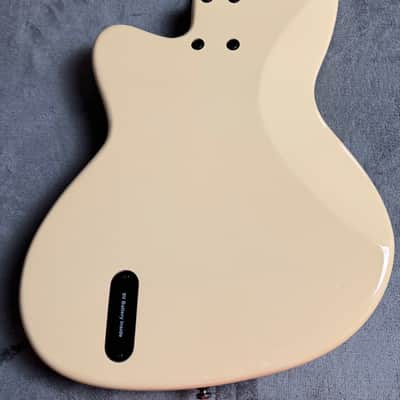 Ibanez TMB100 Talman Bass Ivory Short Scale Active PJ Bass Guitar Clean image 9