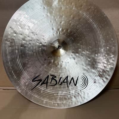 Mint Sabian 16" HH Suspended image 5
