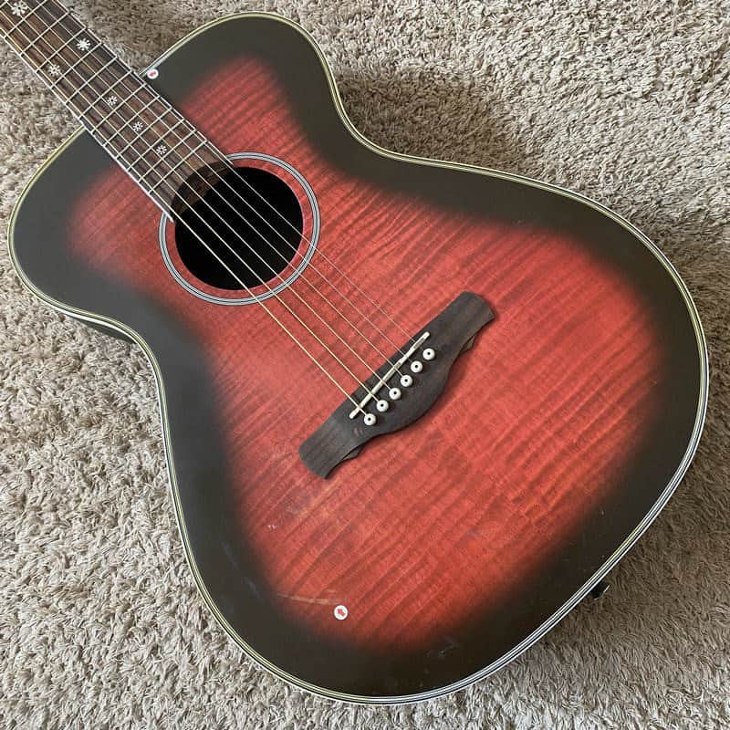 Daisy Rock Daisy Rock Red Burst Acoustic Guitar, Tiger Maple Top, Mahogany Neck, Rosewood Fingerboard - Red image 1