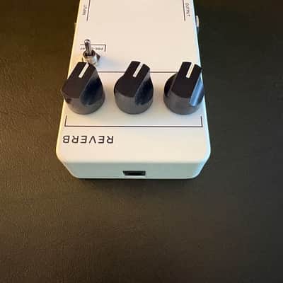 JHS 3 Series Reverb 2020 - Present - White image 4