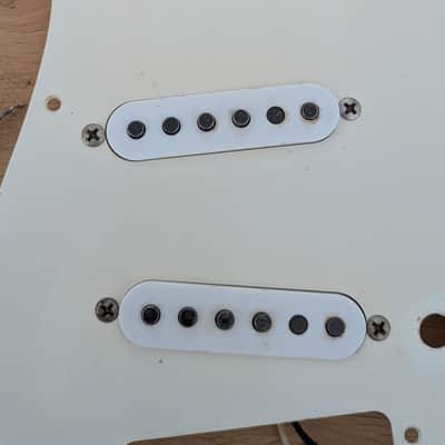 Fender 2015 Josefina Campos Custom Shop 50's pickups image 2