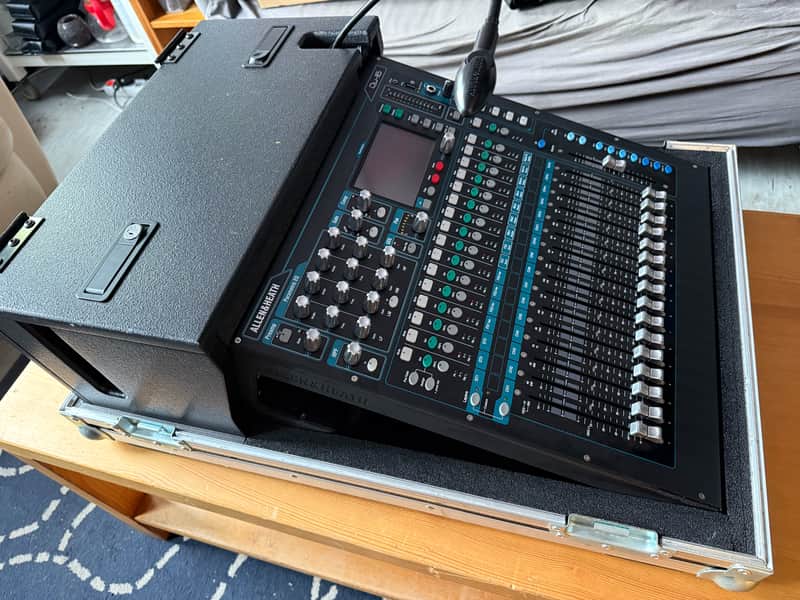 Allen & Heath QU-16C Chrome Edition 16-Channel Digital Mixer /w Dockhouse Case image 1