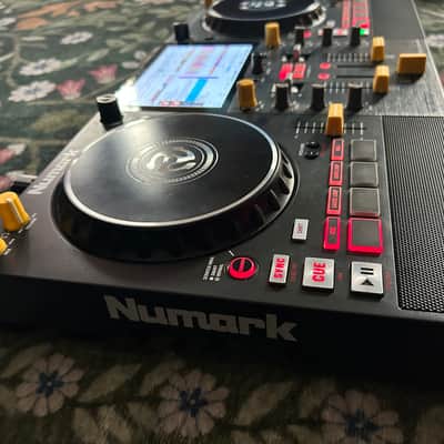 Numark Mixstream Pro+ 2-Channel Standalone Streaming DJ Console 2023 - Present - Black image 3
