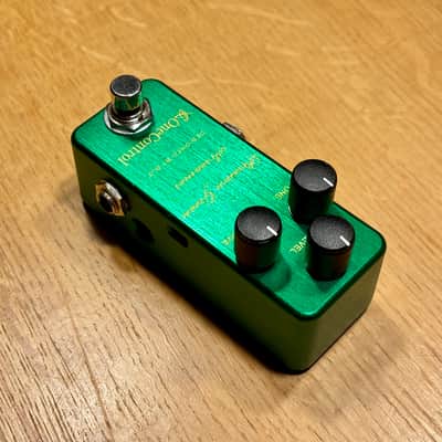 One Control Persian Green Screamer 2010s - Green image 3
