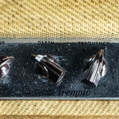 1962 Gibson GA-8T Discoverer Tremolo tweed image 11