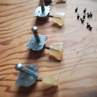 Hofner Electric Guitar Tuners 176, 173, 172 Early 1960s image 6