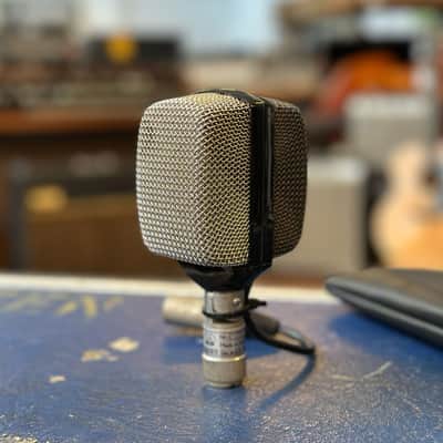 AKG D12 (Fender F-560) Dynamic Microphone image 1