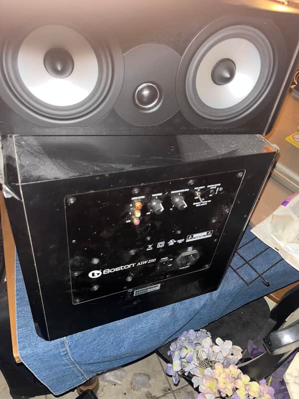 Boston Acoustics Asw250 and a225c Recent image 1
