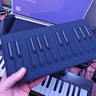 ROLI Seaboard Block 24-Key Expressive MIDI Keyboard Controller 2010s - Black image 8
