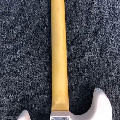 G&L Tribute Series Legacy - White Gloss with Maple Fretboard image 6