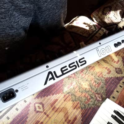 Alesis Ion 49-Key Analog Modeling Synthesizer 2000s - Silver image 3
