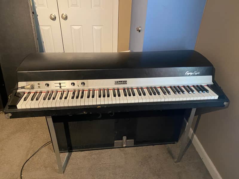 Fender Rhodes Suitcase Piano 88-Key Electric Piano