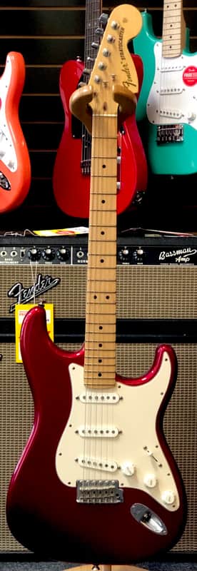 Fender American Special Stratocaster with Maple Fretboard