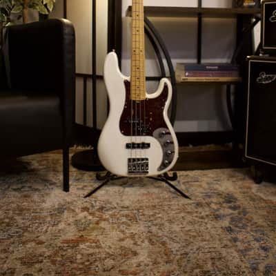 Used Fender American Ultra Precision Bass, Alpine White image 1