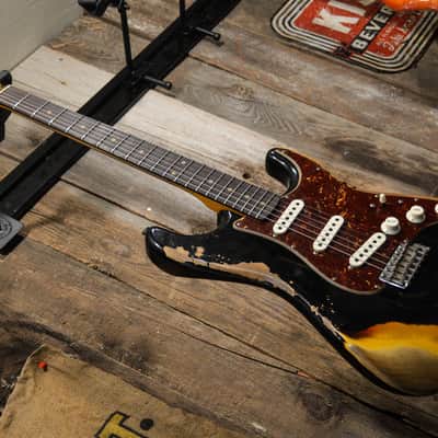 Fender Custom Shop '61 Reissue Stratocaster Relic - Heavy Relic Aged Black Over 3-Color Sunburst image 15