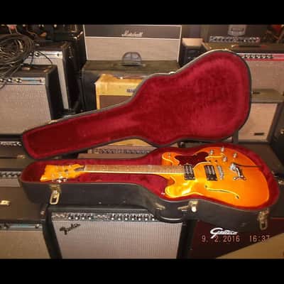 Mosrite Celebrity 1971 Butter image 2
