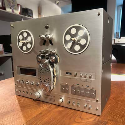 Technics RS-777 Tape Recorder 1978-1986 - Silver image 2
