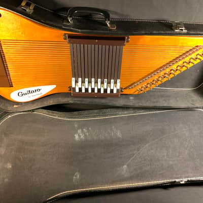 Vintage 1967 Oscar Schmidt Model 55 15-Chord 'Guitaro' Autoharp image 2