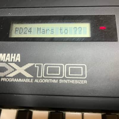 Yamaha DX100 Programmable Algorithm Synthesizer 1985 - Black