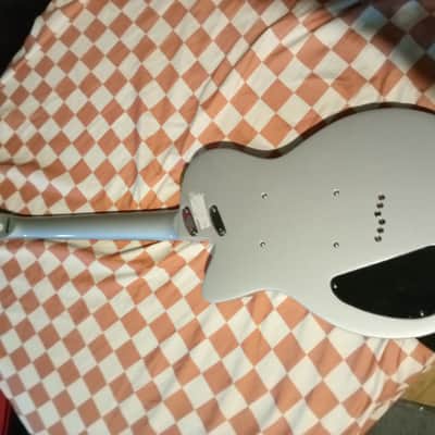 Silvertone 1303/U2 Reissue 2010s - Silverburst image 4
