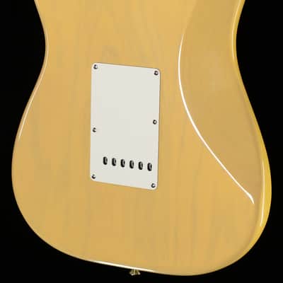Fender American Vintage II 1957 Stratocaster Maple Fingerboard Vintage Blonde (803) image 2