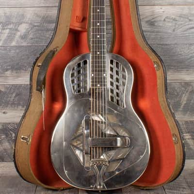 1932 National Tricone Style 1 Round-Neck image 4