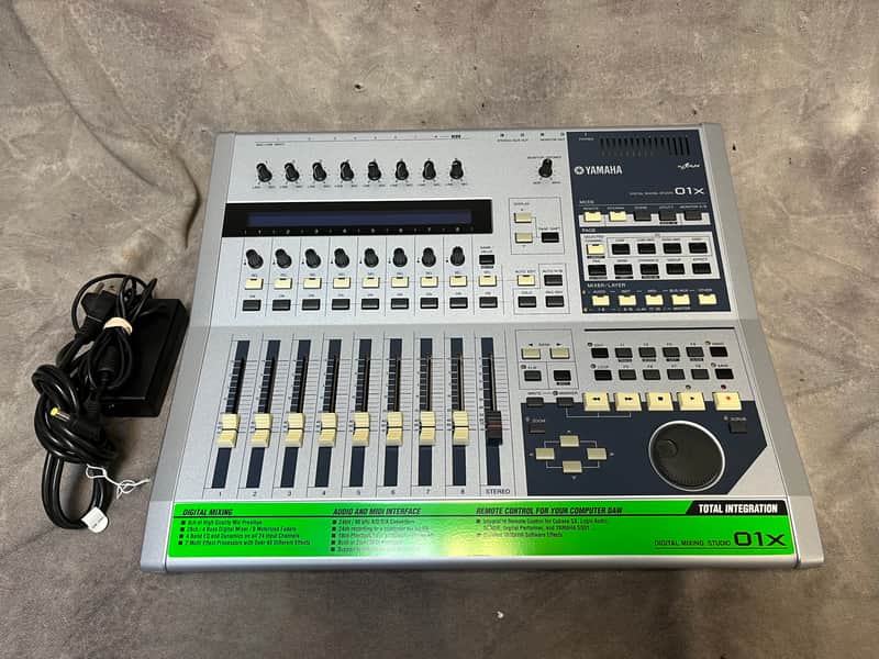 YAMAHA 01X "DIGITAL MIXING STUDIO" - w/ BAG - BEAUTIFUL image 1